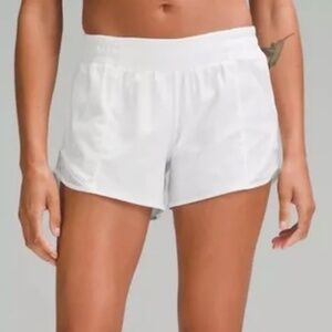 White Low Rise Lululemon Hotty Hot Short (4.0") with back pocket